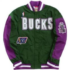 Kurtka Milwaukee Bucks nba authentic 1996/97. Fioletowe kurtki męskie Mitchell & Ness, bez wzorów, sportowe, bez kaptura. Za 597.00 zł.