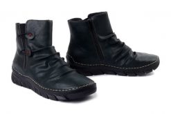 RIEKER 55052-54 green, botki damskie. Zielone botki damskie Rieker, na zimę, bez wzorów, z gumy, bez obcasa, bez zapięcia. Za 359.90 zł.