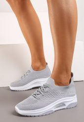 Szare Wsuwane Buty Sportowe w Skarpetkowym Stylu z Ozdobną Podeszwą Moonlise. Szare obuwie sportowe damskie Renee, z aplikacjami, z materiału, bez zapięcia, na fitness i siłownię. Za 39.99 zł.