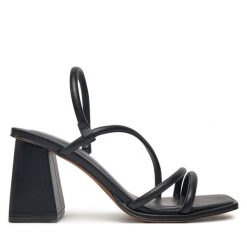 Sandały Call It Spring. Czarne sandały damskie Call it Spring, bez wzorów, bez obcasa, na słupku, bez zapięcia. Za 149.99 zł.
