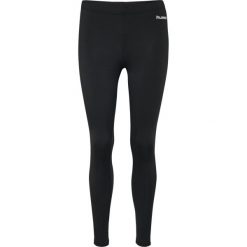 Leginsy Hummel Core Tights. Czarne szorty damskie Hummel, bez wzorów, sportowe. Za 112.00 zł.