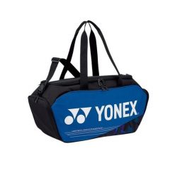 Torba sportowa Yonex Pro. Niebieskie torby sportowe męskie YONEX, bez wzorów. W wyprzedaży za 335.00 zł.