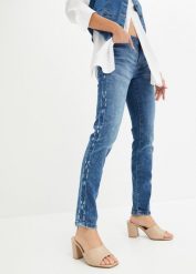 Dżinsy SKINNY ze stretchem, mid waist. Niebieskie jeansy damskie bonprix, z aplikacjami, z jeansu, eleganckie. Za 147.99 zł.