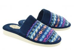 METEOR 071 SWETER NORWESKI granatowy, kapcie damskie. Niebieskie swetry nierozpinane damskie Meteor, bez wzorów, bez kołnierzyka, bez ramiączek. Za 47.99 zł.