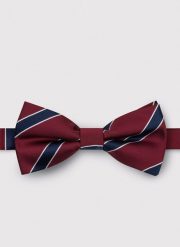 PAKO LORENTE – Bordowa mucha w pasy. Czerwone krawaty i muchy Pako Lorente, bez wzorów, eleganckie. Za 39.99 zł.