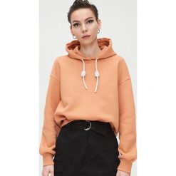 Bluza basic z kapturem - Beżowy. Brązowe bluzy damskie Cropp, l, bez wzorów, bez ramiączek, z kapturem. Za 79.99 zł.