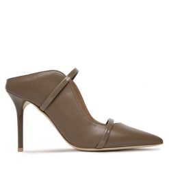 Klapki MALONE SOULIERS. Brązowe klapki damskie MALONE SOULIERS, bez wzorów, bez obcasa, bez zapięcia. Za 2,979.00 zł.