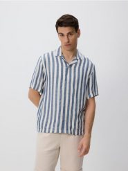 Koszula comfort z wiskozą - niebieski. Niebieskie koszule męskie Reserved, l, bez wzorów, z tkaniny, bez kołnierzyka, bez ramiączek. Za 139.99 zł.
