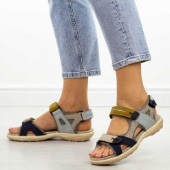 Szare skórzane sandały damskie Cambell 94325. Szare obuwie sportowe damskie Cambell, na lato, bez wzorów, ze skóry, bez zapięcia, trekkingowe. Za 199.00 zł.