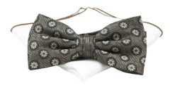 Mucha Jedwabna Brązowa w Kwiatki z Białą Poszetką, Elegancka, Męska -CHATTIER. Białe krawaty i muchy Chattier, bez wzorów, z jedwabiu, eleganckie. Za 79.00 zł.