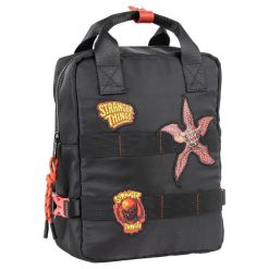 Plecak Cerda Stranger Things. Czarne plecaki męskie Cerda, bez wzorów, z materiału, wakacyjne. Za 286.00 zł.
