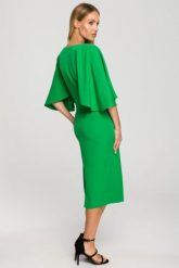 Sukienka ołówkowa z szerokimi rękawami zielona z pelerynką. Zielone sukienki damskie Sukienki.shop, na komunię, l, bez wzorów, wizytowe, bez kołnierzyka, bez ramiączek, ołówkowe. Za 309.00 zł.