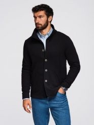 Męska bluza zapinana na guziki ze stójką – czarna V6. Czarne bluzy męskie Ombre Clothing, m, bez wzorów, z bawełny, eleganckie, bez ramiączek, bez kaptura. Za 209.99 zł.