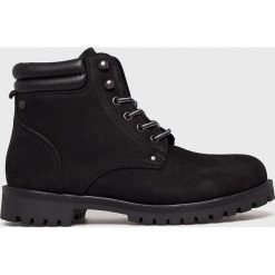 Jack & Jones - Buty wysokie. Czarne botki męskie Jack & Jones, bez wzorów, z gumy, casualowe, z okrągłym noskiem, bez obcasa, bez zapięcia. W wyprzedaży za 259.90 zł.