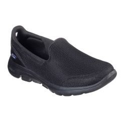 Buty damskie SKECHERS Go Walk 5. Czarne obuwie sportowe damskie Skechers, bez wzorów, bez zapięcia. Za 269.99 zł.