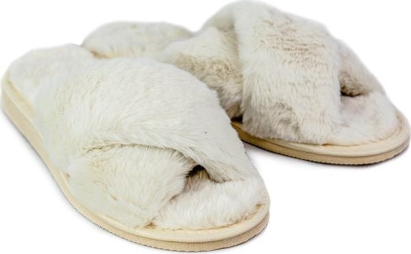 HEYO Damskie klapki domowe HEYO 234 krzyżaki 37. Klapki damskie HEYO, bez wzorów, bez obcasa, bez zapięcia. Za 39.90 zł.
