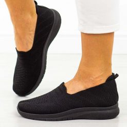 Czarne sportowe buty damskie Potocki 16330. Czarne obuwie sportowe damskie POTOCKI, na lato, bez wzorów, z dresówki, bez zapięcia, do biegania. Za 89.00 zł.