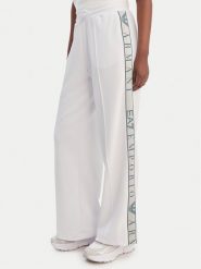EA7 Emporio Armani Spodnie dresowe 7W001155 AF12501 U0002 Biały Relaxed Fit. Białe spodnie dresowe damskie EA7 Emporio Armani, bez wzorów, z dresówki. Za 529.99 zł.