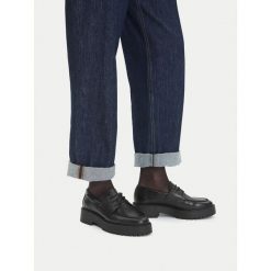 Półbuty Badura. Czarne półbuty damskie Badura, bez wzorów, bez obcasa, na płaskiej podeszwie, bez zapięcia. Za 229.99 zł.