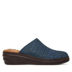 Klapki Go Soft. Niebieskie klapki damskie GO SOFT, bez wzorów, bez obcasa, bez zapięcia. Za 119.99 zł.