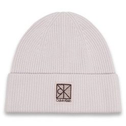 Czapka Calvin Klein. Czerwone czapki damskie Calvin Klein, na zimę, bez wzorów. Za 169.99 zł.