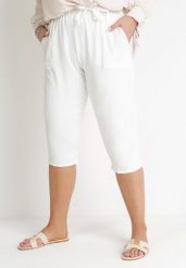 Białe Szorty z Nogawką za Kolano z Gumką w Pasie i Wiązaniem Gentria. Białe szorty damskie Born2be, bez wzorów, z materiału, plus size. Za 44.99 zł.