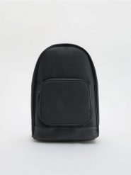 Plecak z imitacji skóry - ciemnoszary. Szare plecaki męskie Reserved, bez wzorów, ze skóry, klasyczne. W wyprzedaży za 55.99 zł.