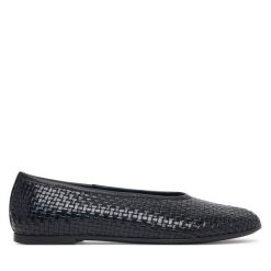 Baleriny Vagabond Shoemakers. Czarne balerinki damskie Vagabond Shoemakers, bez wzorów, bez obcasa, bez zapięcia. Za 609.99 zł.