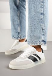Białe Sneakersy Typu Kultowe Tenisówki na Półtransparentnej Podeszwie Ulinera. Białe trampki i tenisówki damskie Born2be, bez wzorów, z jeansu, bez zapięcia. Za 84.99 zł.