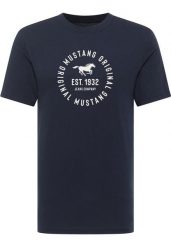 Męski T-Shirt Mustang Style Alex Dark Sapphire 1017992 4136. Niebieskie t-shirty męskie Mustang, m, bez wzorów, bez kołnierzyka, bez ramiączek. Za 79.99 zł.