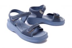 AZALEIA 18451 AJ628 VERA THERAPY PAP AD jeans blue, sandały damskie. Niebieskie sandały damskie Azaleia, bez wzorów, z jeansu, bez obcasa, bez zapięcia. Za 167.92 zł.