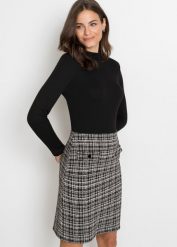 Sukienka mini z nadrukiem w dolnej części. Czarne sukienki damskie bonprix, bez wzorów, bez kołnierzyka, bez ramiączek, mini. Za 137.99 zł.