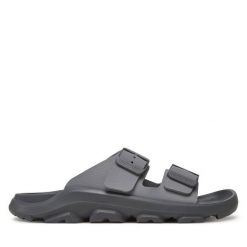 Klapki Birkenstock. Szare klapki damskie Birkenstock, bez wzorów, bez obcasa, bez zapięcia. Za 279.99 zł.