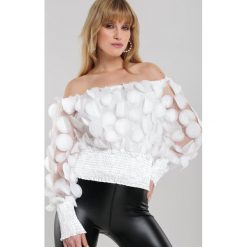 Biała Bluzka Obrien. Białe bluzki damskie Renee, l, bez wzorów, z tiulu, bez kołnierzyka, bez ramiączek. Za 119.99 zł.