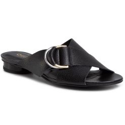 Klapki QUAZI. Czarne klapki damskie QUAZI, bez wzorów, bez obcasa, bez zapięcia. Za 249.99 zł.
