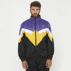 Lekka kurtka Loose do biegania czarno-okrągła. Brązowe kurtki sportowe damskie Legea, xl, bez wzorów, z bawełny, bez ramiączek, do biegania. Za 116.00 zł.