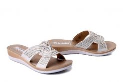 INBLU BV-47 002 beżowy, klapki damskie. Brązowe klapki damskie Inblu, na lato, bez wzorów, bez obcasa, na koturnie, bez zapięcia. Za 77.99 zł.