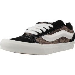 Buty VANS KNU SKOOL Czarny. Czarne buty zimowe męskie Vans, bez wzorów, ze skóry, bez obcasa, bez zapięcia. Za 456.99 zł.