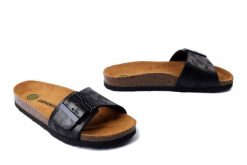 DR. BRINKMANN 700677-01 schwarz, klapki damskie. Czarne klapki damskie Dr. Brinkmann, na lato, bez wzorów, bez obcasa, bez zapięcia. Za 157.17 zł.