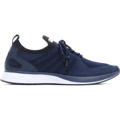 Granatowe Buty Sportowe Soundness. Niebieskie buty sportowe męskie Born2be, bez wzorów, bez zapięcia. Za 119.99 zł.