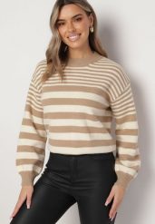 Beżowy Sweter w Paski z Okrągłym Dekoltem Hussa. Brązowe swetry nierozpinane damskie Born2be, bez wzorów, z dzianiny, bez kołnierzyka, bez ramiączek. Za 129.99 zł.