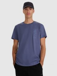 4F T-shirt regular z nadrukiem męski - granatowy L. Niebieskie t-shirty męskie 4F, l, bez wzorów, z bawełny, bez kołnierzyka, bez ramiączek. Za 59.99 zł.