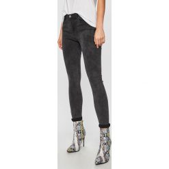 Answear - Jeansy. Szare jeansy damskie ANSWEAR, bez wzorów, z denimu. W wyprzedaży za 59.90 zł.