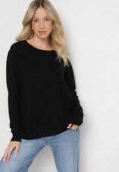 Czarny Sweter z Kaszmirem i Ozdobnymi Kieszeniami Sanarea. Czarne swetry nierozpinane damskie Born2be, bez wzorów, z jeansu, eleganckie, bez kołnierzyka, bez ramiączek. Za 84.99 zł.