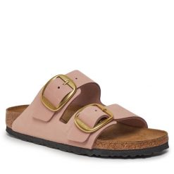 Klapki Birkenstock. Czerwone klapki damskie Birkenstock, bez wzorów, bez obcasa, bez zapięcia. Za 629.99 zł.