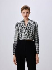 Krótka marynarka w kratę - wielobarwny. Marynarki i żakiety damskie Reserved, bez wzorów, z tkaniny, bez kołnierzyka, bez ramiączek. W wyprzedaży za 69.99 zł.