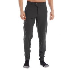 Trail Pants Altura Esker. Czarne spodnie sportowe męskie ALTURA, m, bez wzorów, do biegania. Za 407.00 zł.