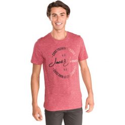 Jack & Jones Mick Koszulka Czerwony. Czerwone t-shirty męskie Jack & Jones, xl, bez wzorów, z bawełny, bez kołnierzyka, bez ramiączek. Za 66.95 zł.