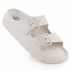 Klapki basenowe plażowe na platformie z klamrami beżowe NEWS 5610. Brązowe klapki damskie NEWS, na lato, bez wzorów, z materiału, bez obcasa, na platformie, bez zapięcia. Za 50.00 zł.