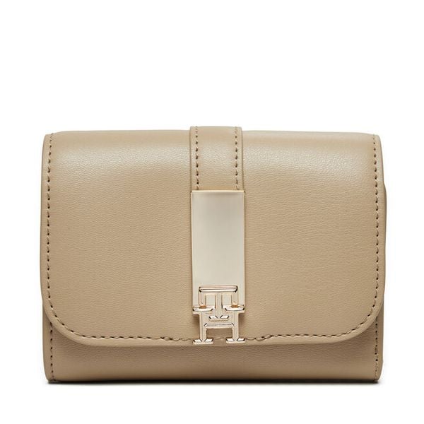 Portfel Tommy Hilfiger. Brązowe portfele damskie Tommy Hilfiger. Za 349.99 zł.